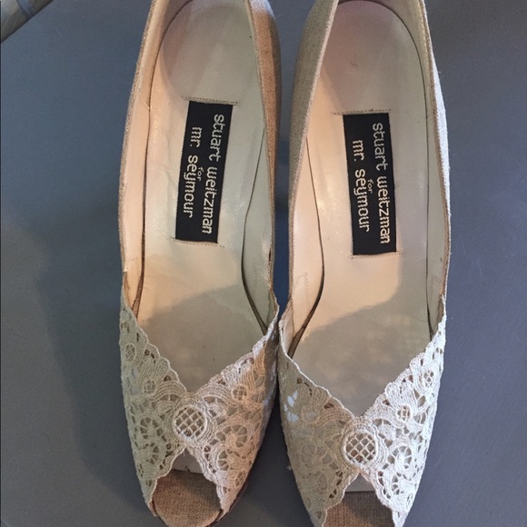 Stuart Weitzman Ecru Chantelle Lace Heels, Sz 7N - Picture 3 of 5